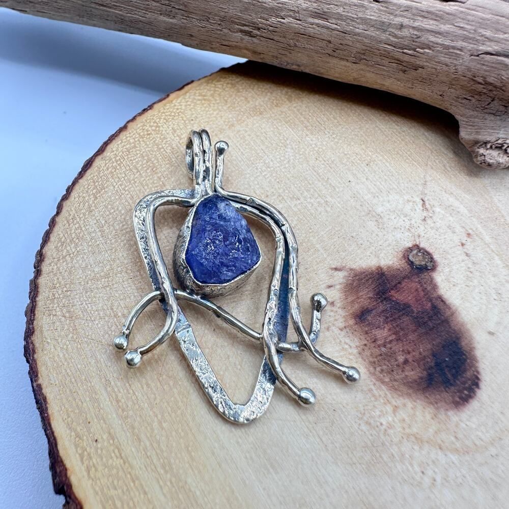 Sterling Silver Artisan Pendant – Rough Tanzanite Stone